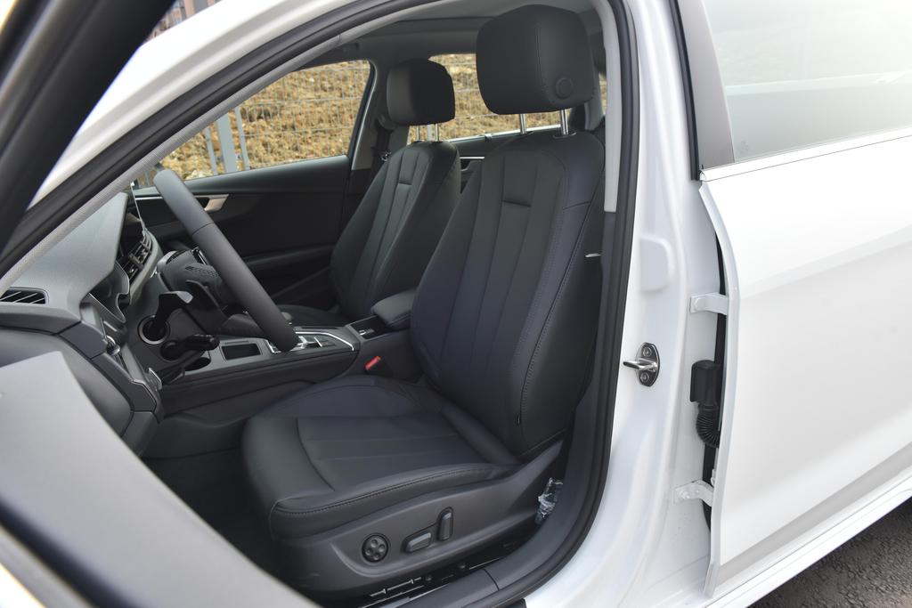 奥迪a4l历代款式对比,历代最经典的奥迪a4l是哪款