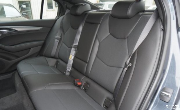 s60和凯迪拉克ct5哪个好,二手凯迪拉克ct5大概多少钱