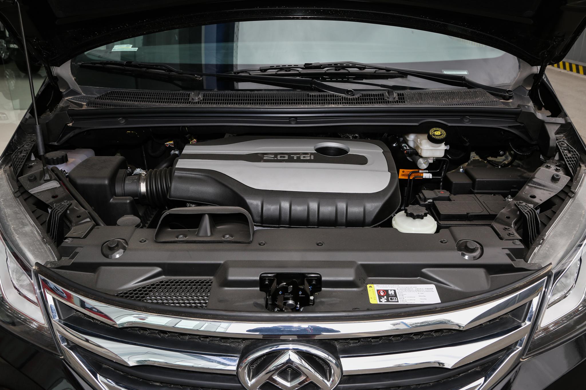 旅途上汽大通房车,上汽大通maxusv100旅行家房车