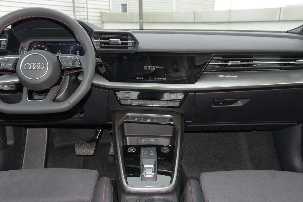 青年们的梦中神车奥迪a3,奥迪a3年轻男生可以买吗