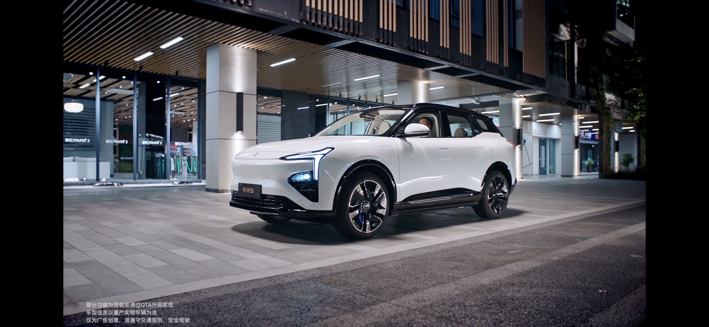 纯电动车车主跑长途真实感受,上班族用什么电动车比较好