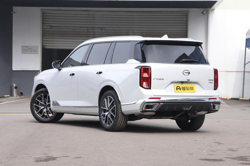 霸气之境格局自证全新第二代gs8 (广汽传祺gs8双擎混动终身免费保养)