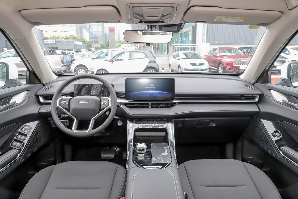 最新哈弗h6前脸造型,哈弗h6两种前脸造型