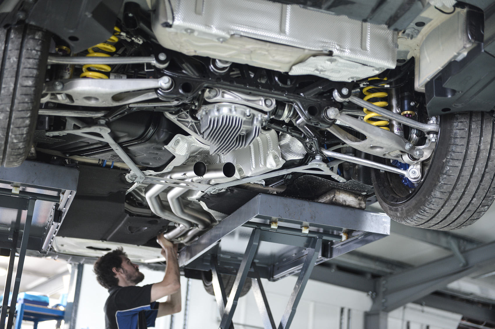 宝马悬挂对比,汽车不同的悬架