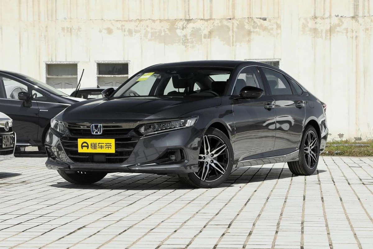 雅阁君威天籁凯美瑞亚洲龙怎么选,雅阁天籁凯美瑞横评测试