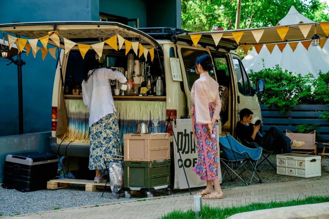 边玩边可以赚钱的生意,边玩边摆摊赚钱