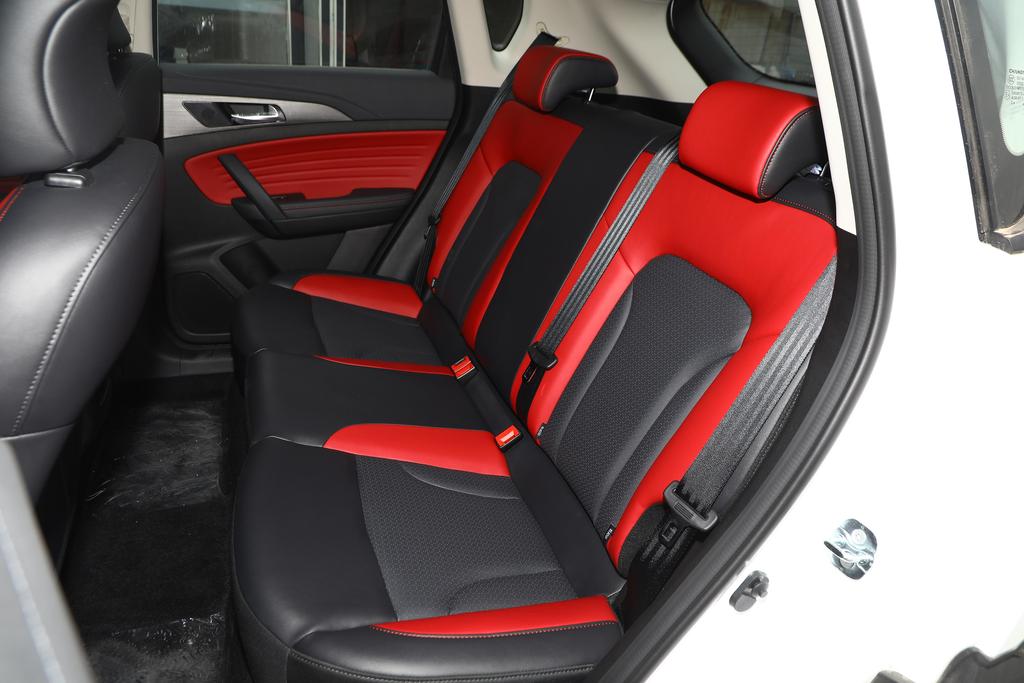 长安cs35plus1.4t蓝鲸豪华油耗,瑞虎5x与长安cs35plus哪款油耗低