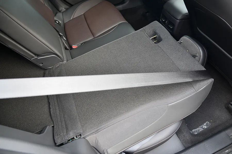 马自达3时尚版,马自达3昂克赛拉和宝马1系