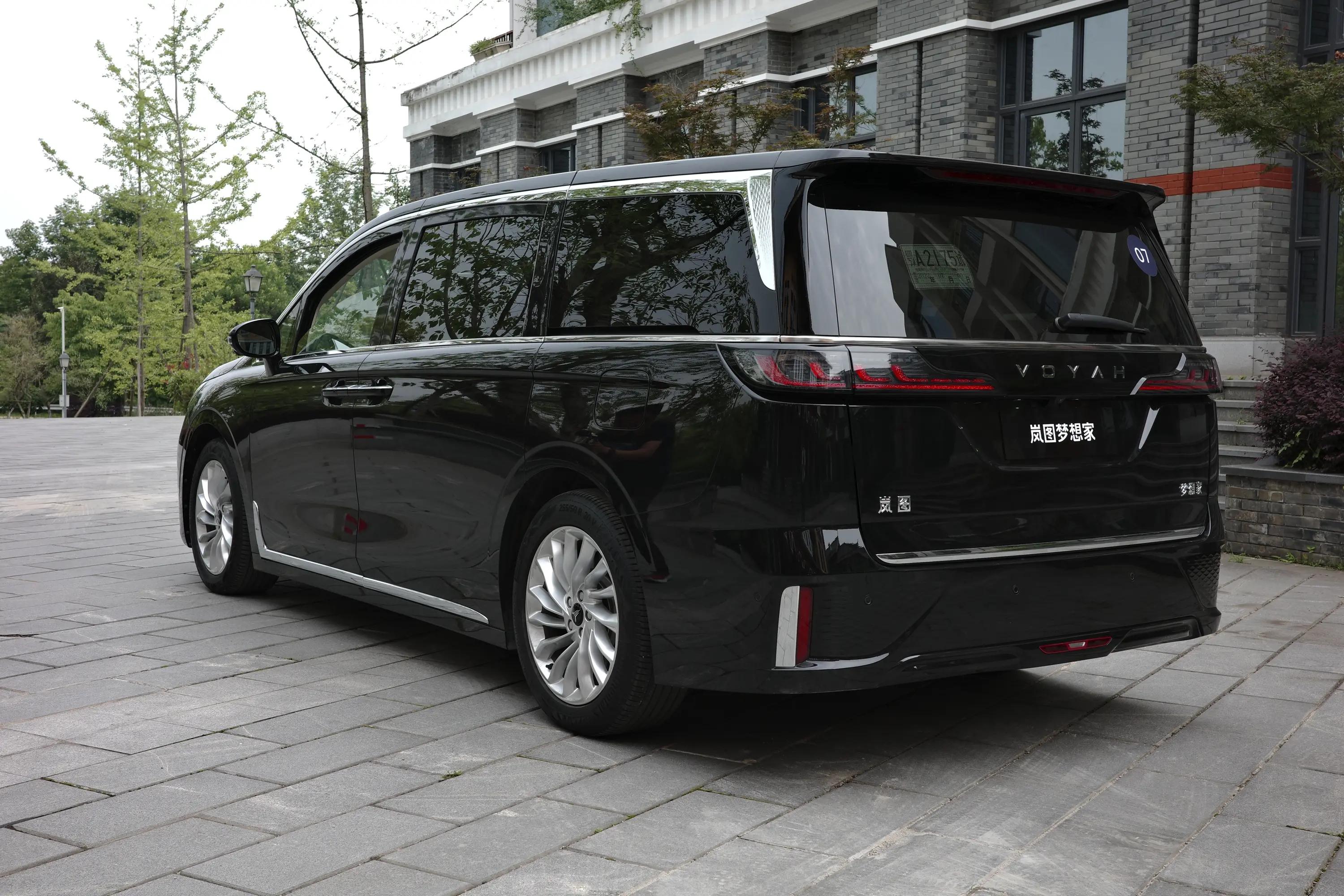 岚图梦想家和gl8整车价格对比,岚图梦想家和gl8空间对比