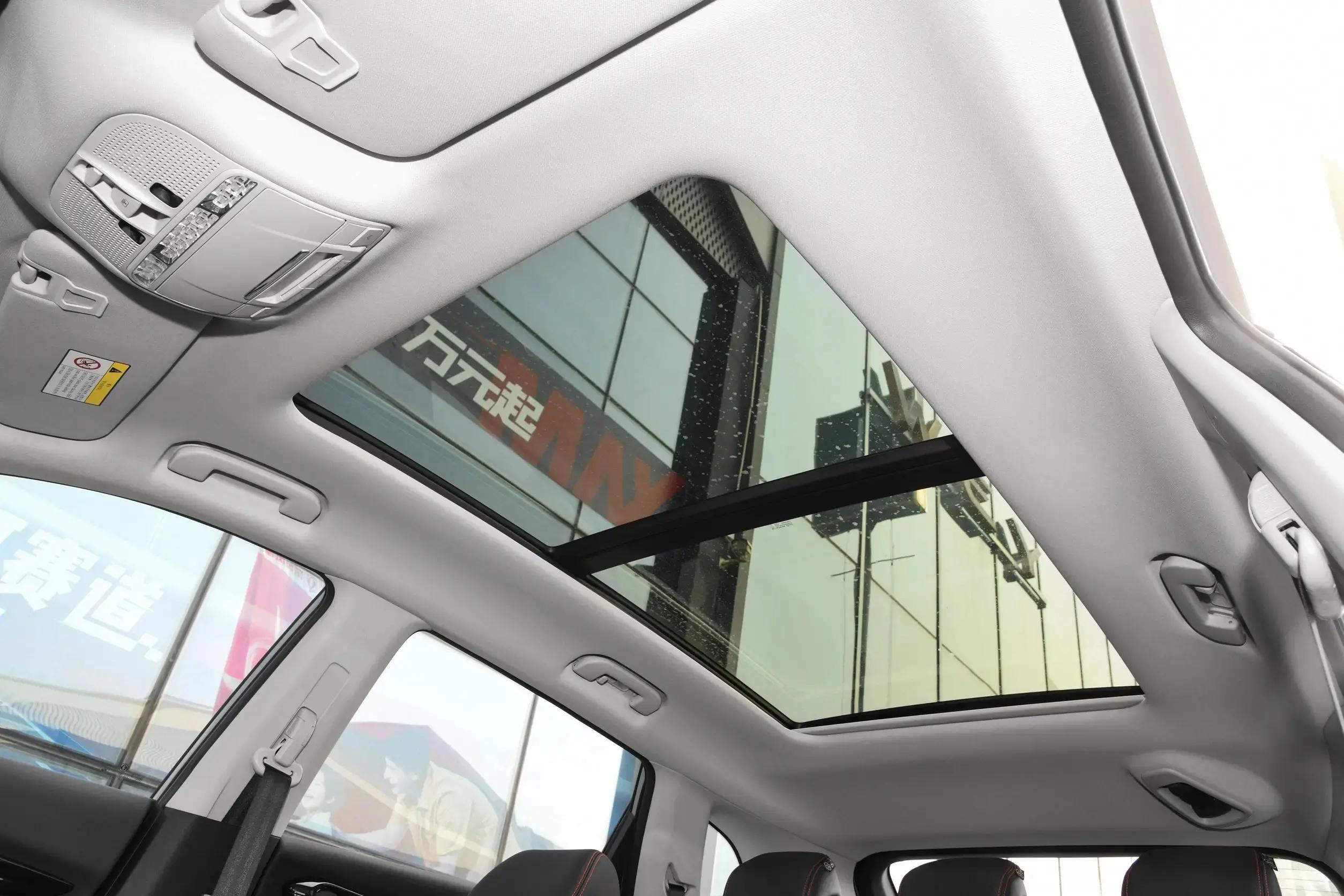 东风风神ax7马赫版是全景天窗吗,23款东风风神ax7马赫版零百加速