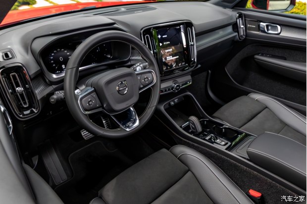 沃尔沃xc402022款t4智行时尚版,沃尔沃xc60加速5.5s