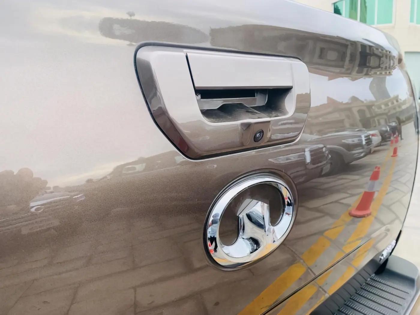 长城炮商用版跟同级别皮卡车对比,全新长城炮高端皮卡路试