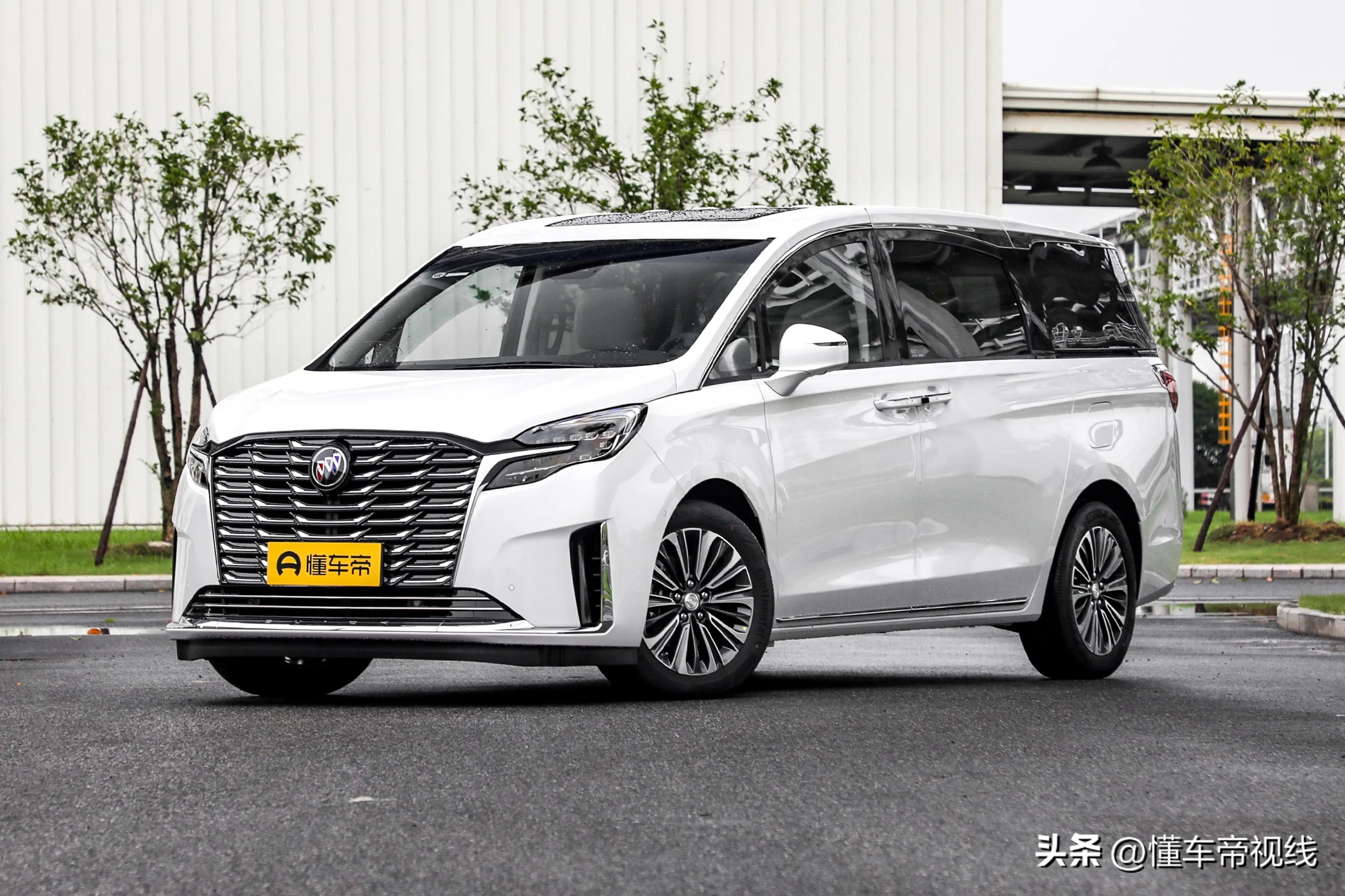 别克gl82022款es陆尊653t豪华型,最新款gl8es陆尊落地价