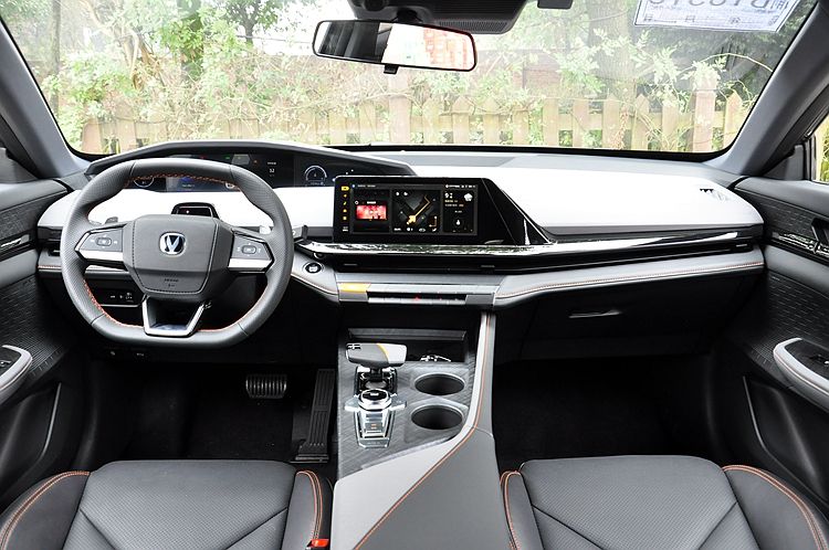 23款领速版长安uni-v测评,新一代长安uni-v正式到店