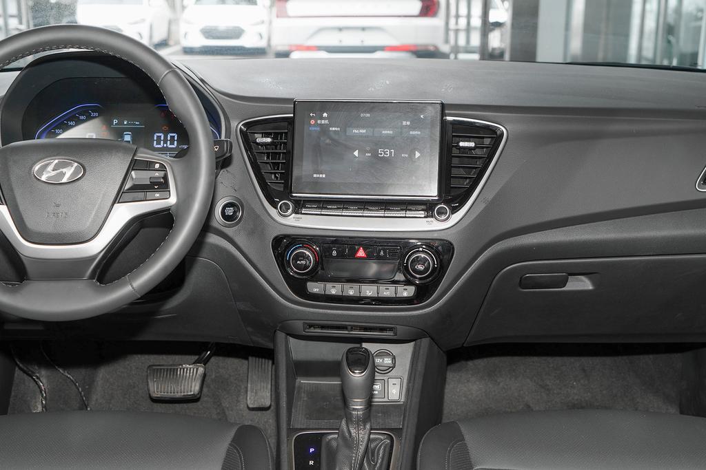 现代悦纳发展史,现代悦纳2016款