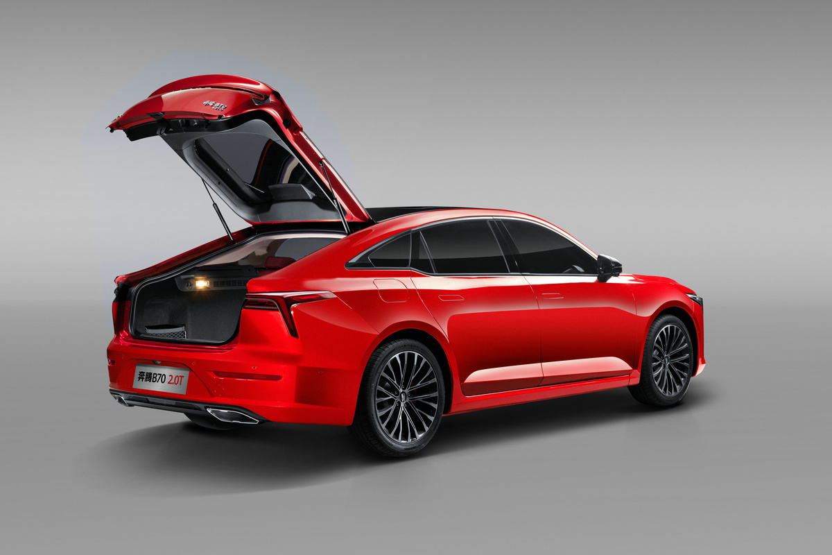 10款奔腾b70自动2.0市场价,全新奔腾b70预售10.99-14.99万