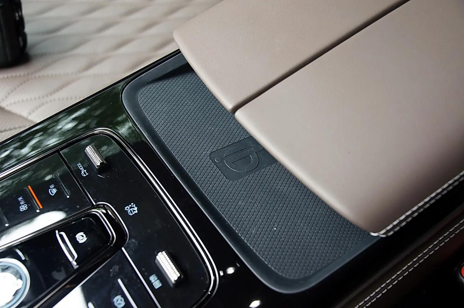 颜值高科技强比亚迪汉ev解读,比亚迪汉EV冠军版提升了什么