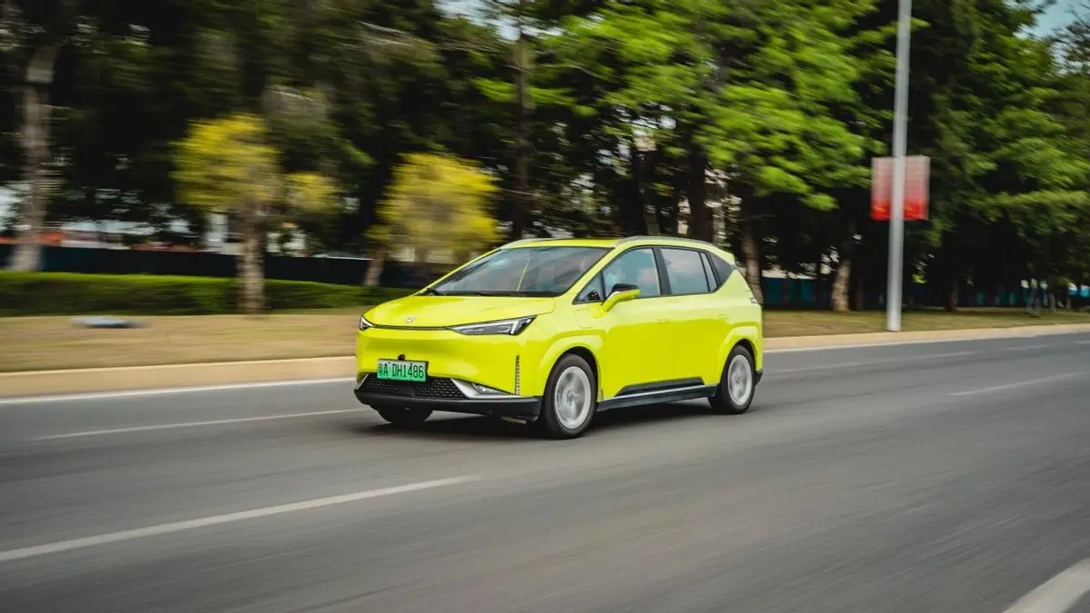 合创z03潮酷版620公里全款多少钱,13.28万起的2022款合创z03怎么选