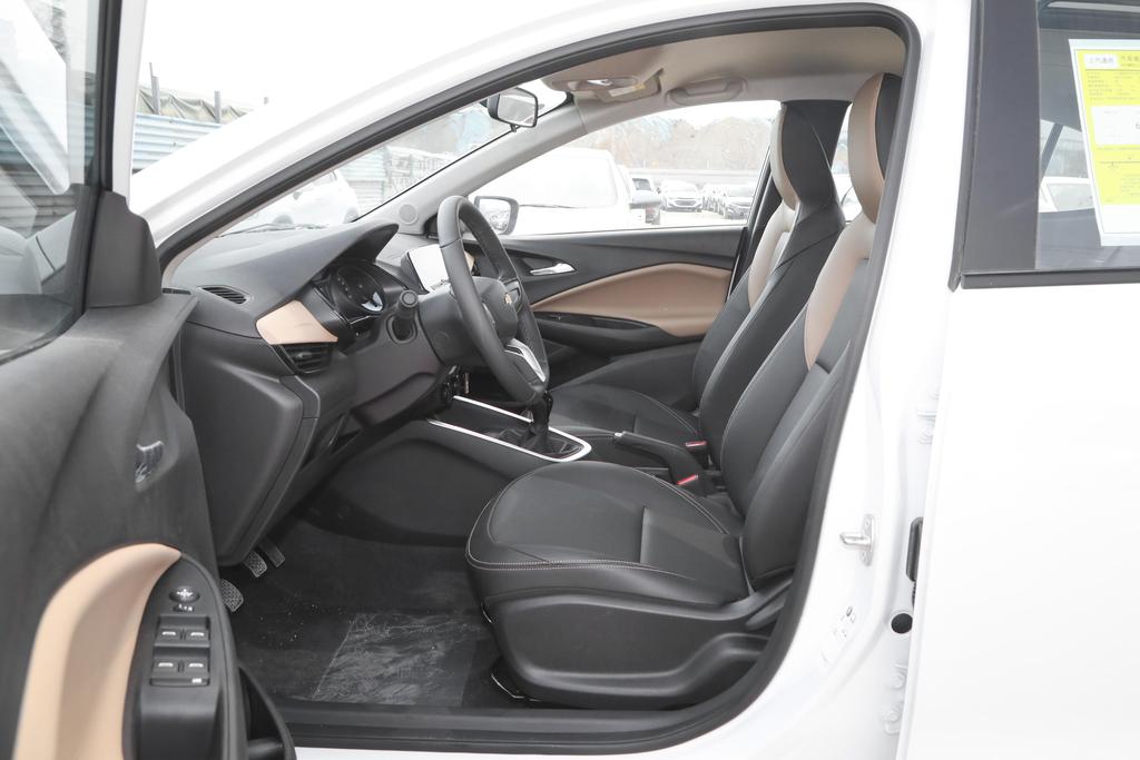 雪佛兰科沃兹哪些高级配置可选,后起之秀雪佛兰科沃兹购车首选