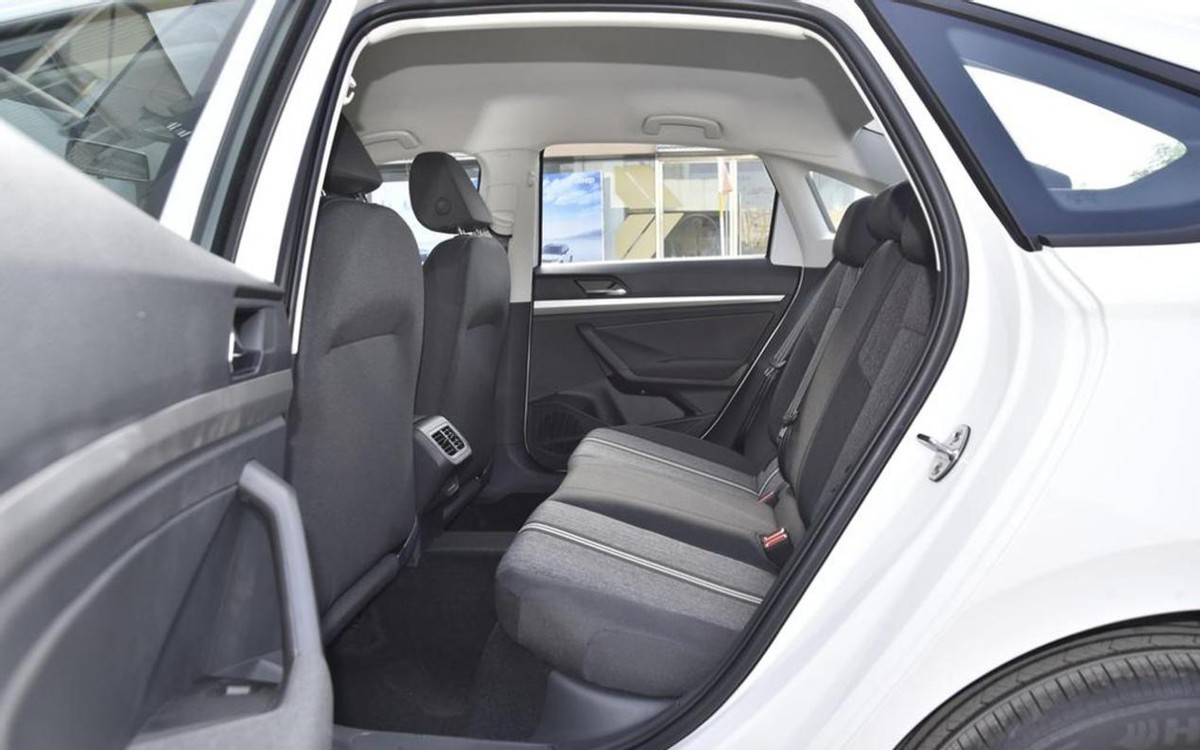 轩逸2020款和卡罗拉2020款哪个好,卡罗拉价格与轩逸比哪个值得买