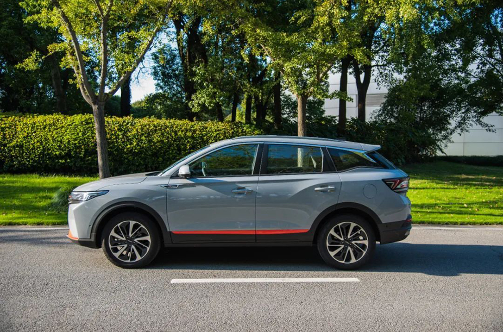 试驾东风风神ax7七座,东风风神ax7的试驾和口碑