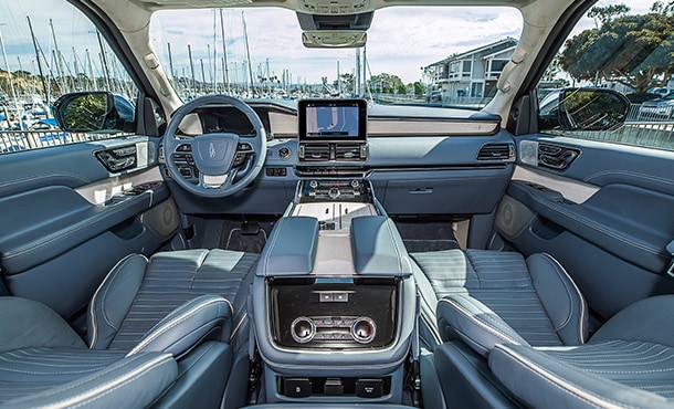 林肯领航员老款升级新款内饰,林肯领航员极致灰