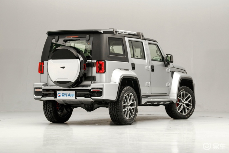 国产可家用可越野的硬派suv推荐,50万以上性价比高的硬派越野suv