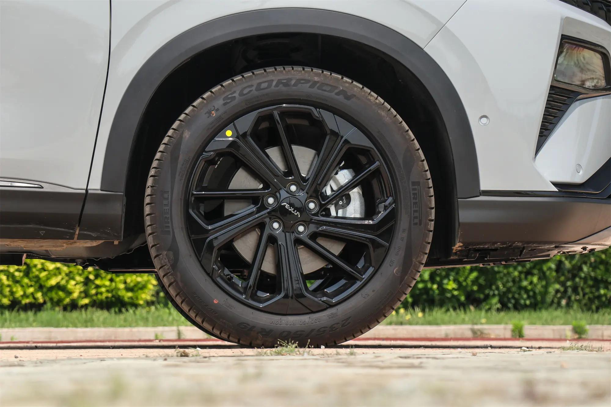 东风风神皓极马赫双擎评测,东风风神皓马赫双擎敢梦版落地价