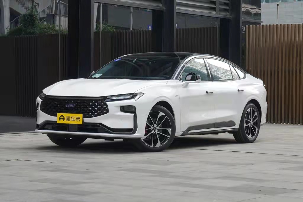 新款蒙迪欧上市售价17.98万元,新福特蒙迪欧预售价15.98万起