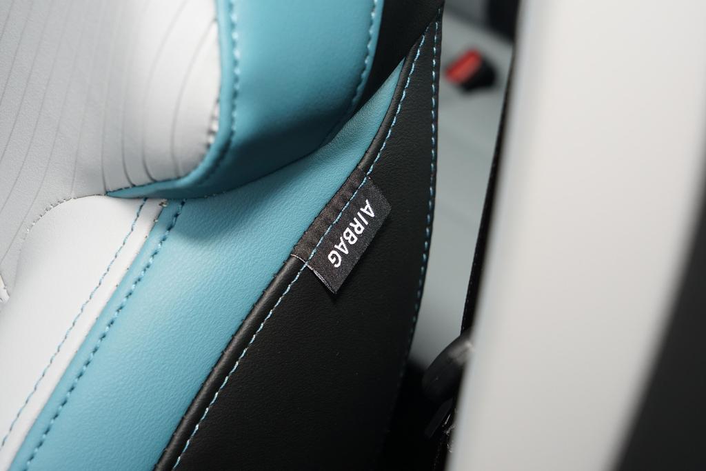 吉利帝豪第四代旗舰版中控,吉利帝豪第四代冠军版仪表