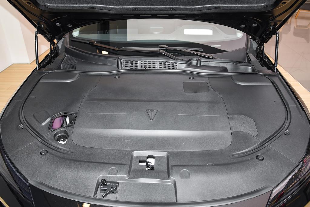 二十万电动车王炸,20万级电轿王炸全是干货