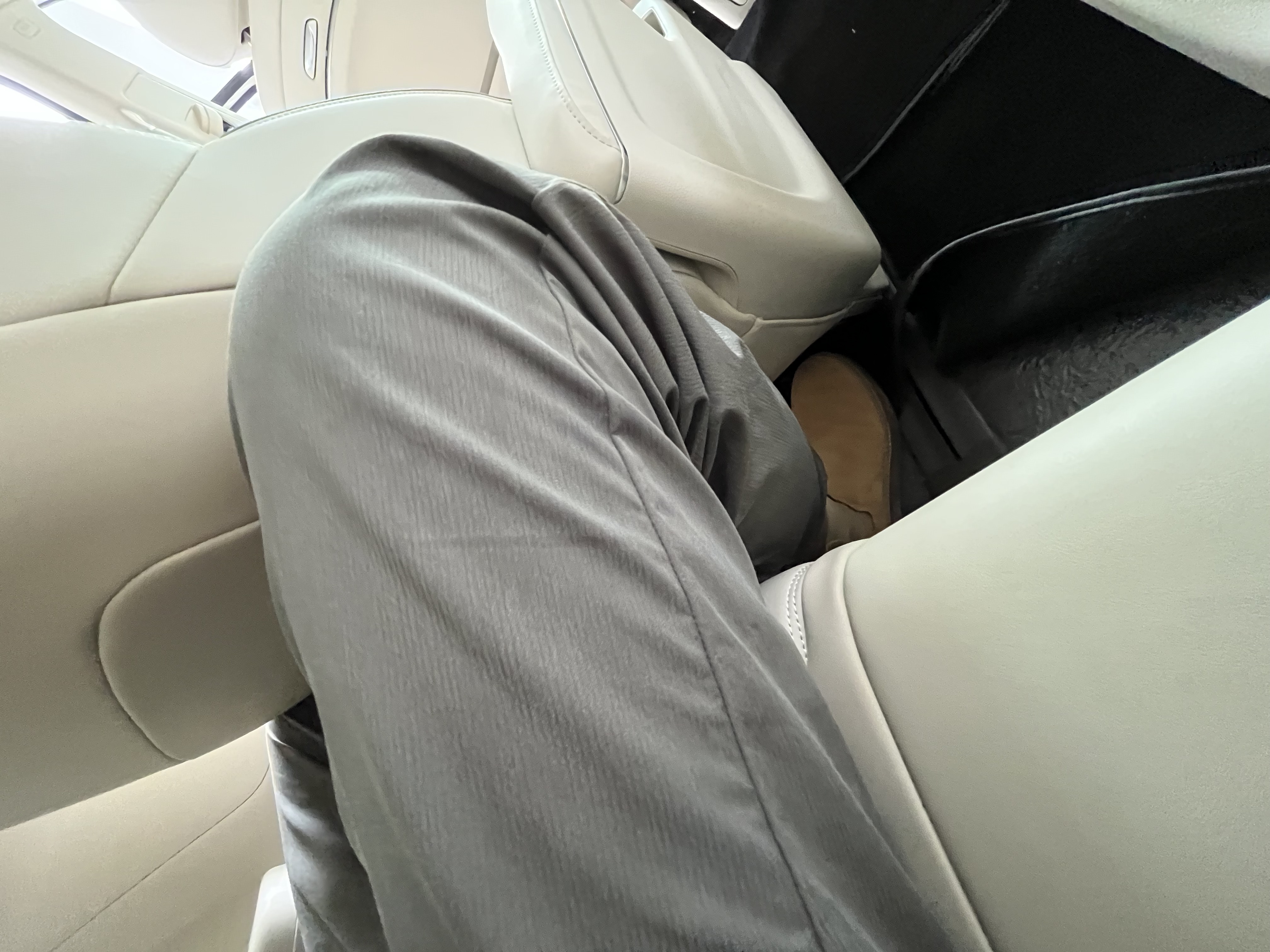 新款岚图梦想家空间太小,岚图梦想家七座商务空间体验