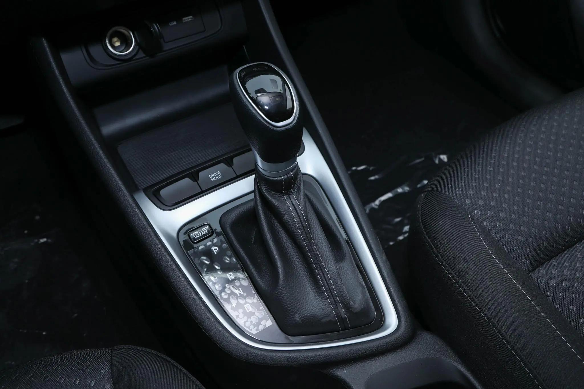 现代悦动1.6用的是什么变速箱,现代悦动6at变速箱换油