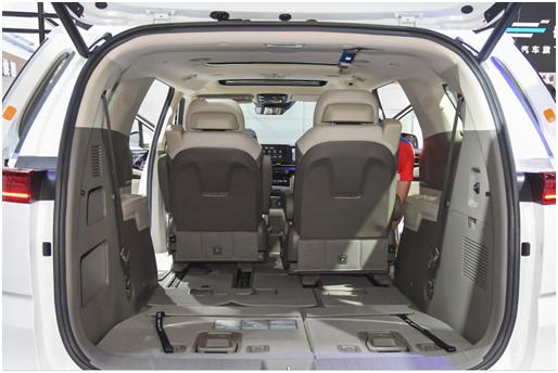 第四代嘉华大而舒适且实用,第四代嘉华哪款配置值得选