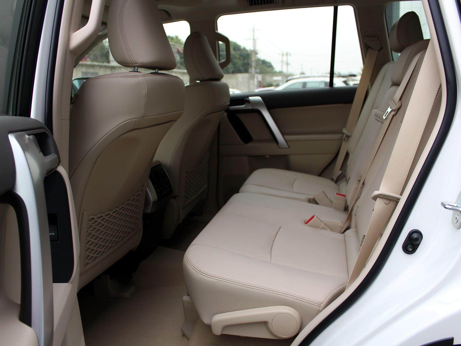 普拉多跑山路怎么样,普拉多4000走山路