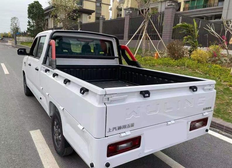 五菱征途七座商务车试驾,五菱征途野营版怎么买