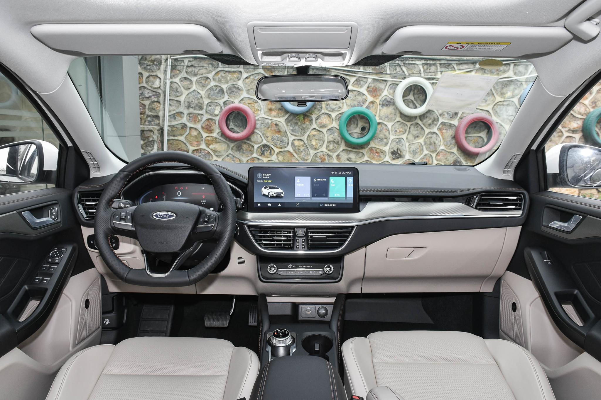 福特福克斯跨界版怎么样,福克斯哪款是四缸发动机at变速箱