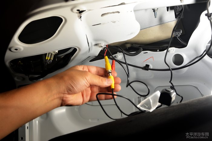 自己加装的倒车影像怎么校正,倒车影像黑屏修复教程