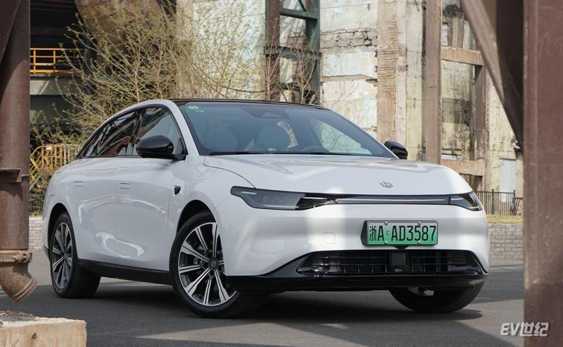 零跑c01舒享版2023款车主评价,零跑c01增程版智享版现车