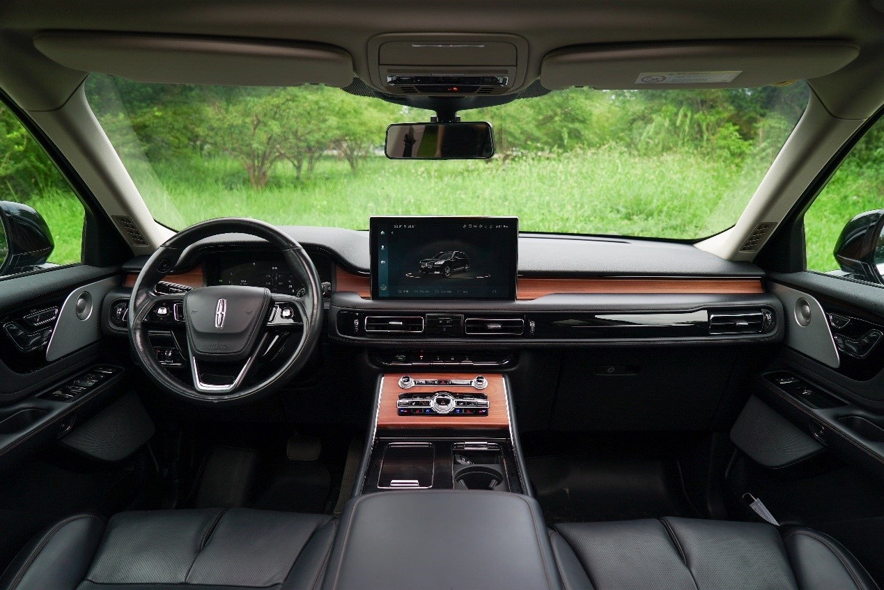 奔驰gle车主到店体验林肯飞行家,奔驰gle与林肯飞行家全面比较