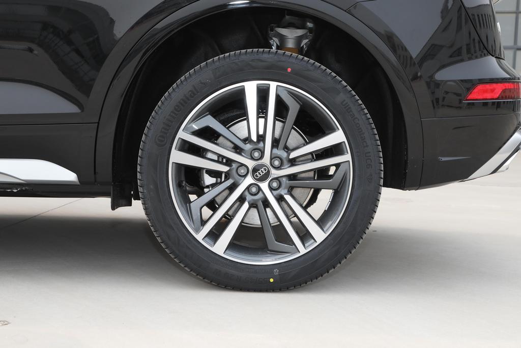 奥迪q5l落地多少钱,奥迪q5lsportback