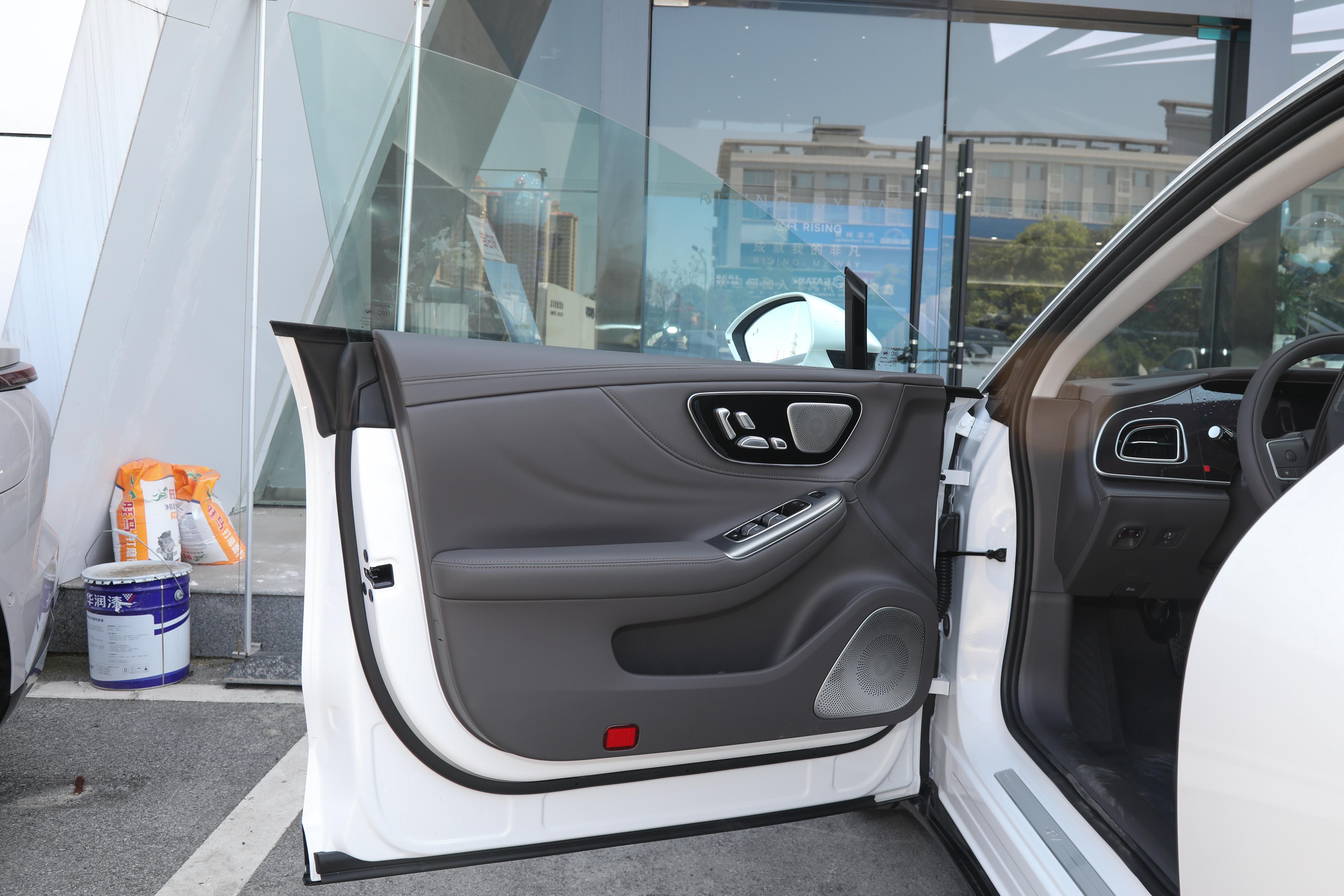 飞凡F7汽车车系哪个最值得购买,试驾飞凡f7四驱版视频