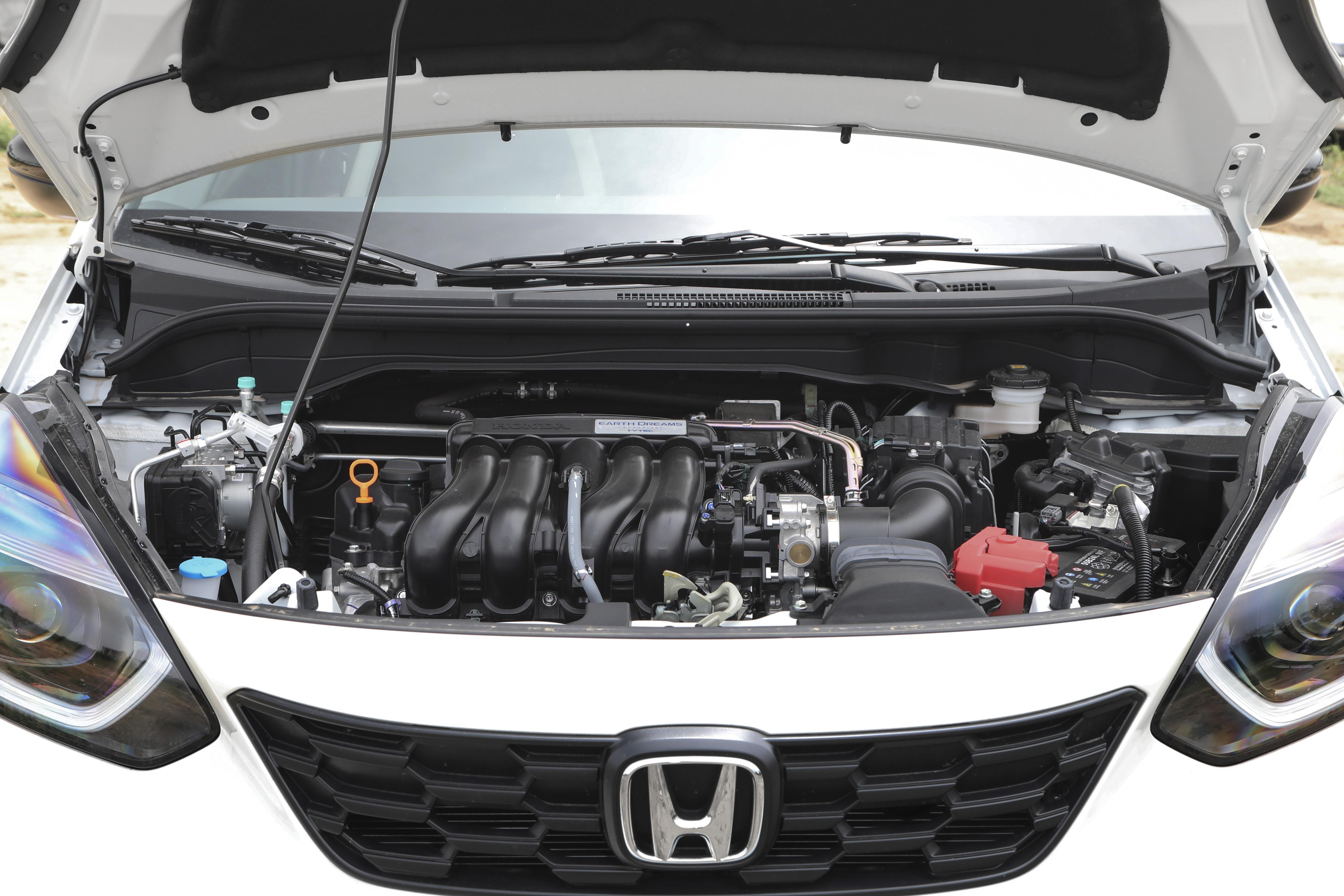 2008款大众polo和飞度哪个省油,两厢polo和两厢飞度该买哪辆呢