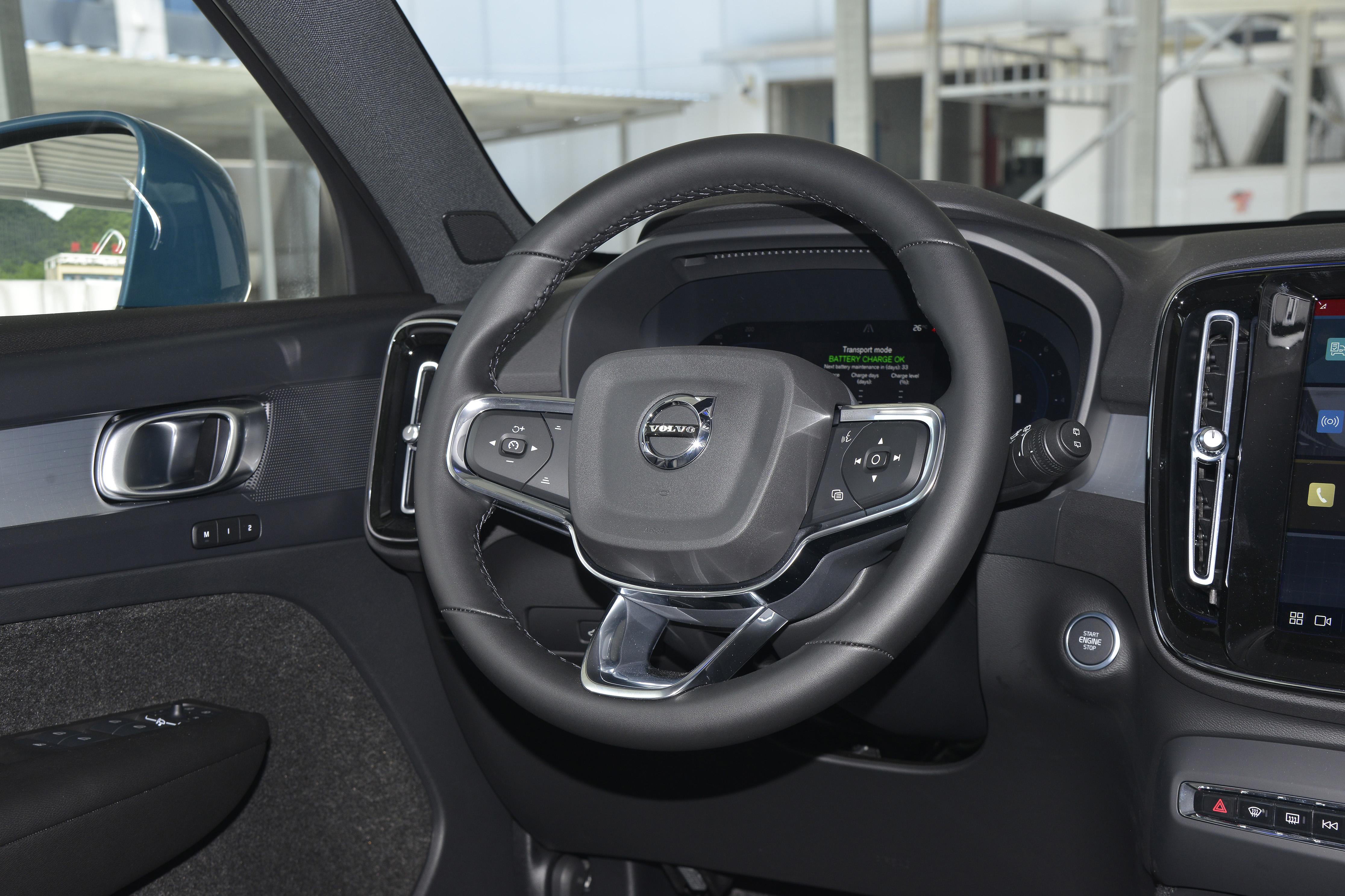 2023款沃尔沃xc40,沃尔沃xc402023