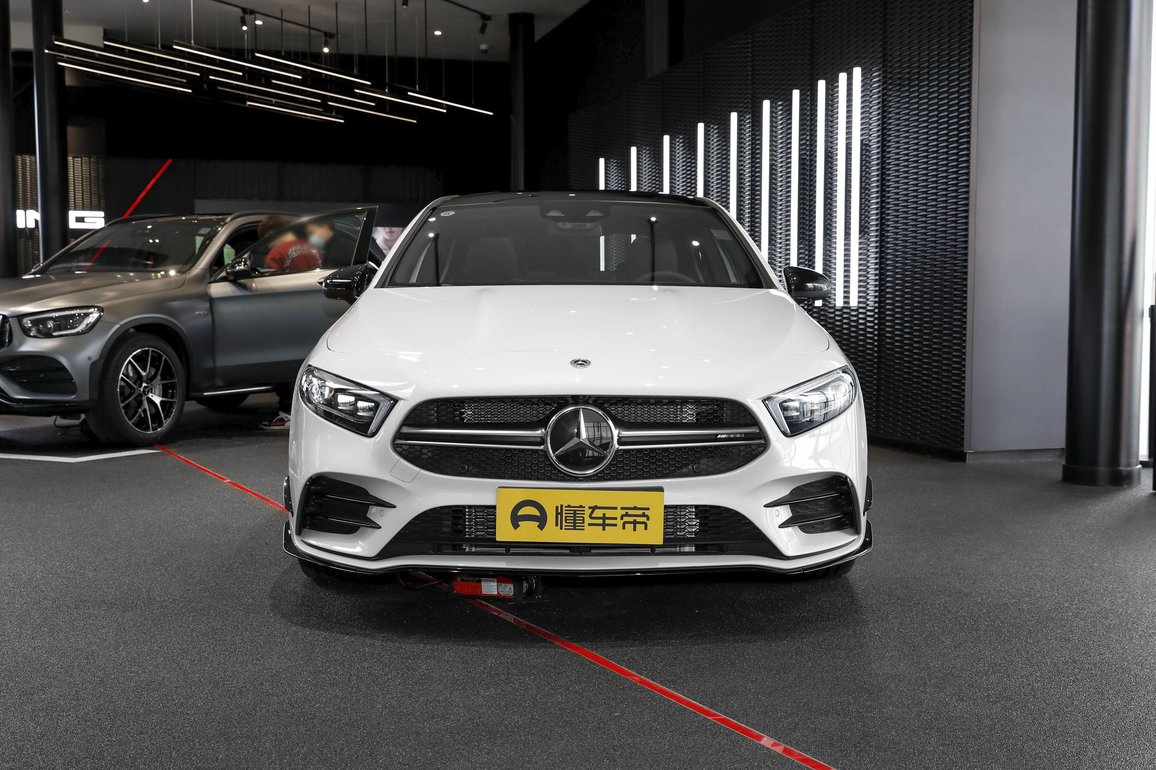 百公里加速9.8秒的车好吗,百公里加速4.9秒的车