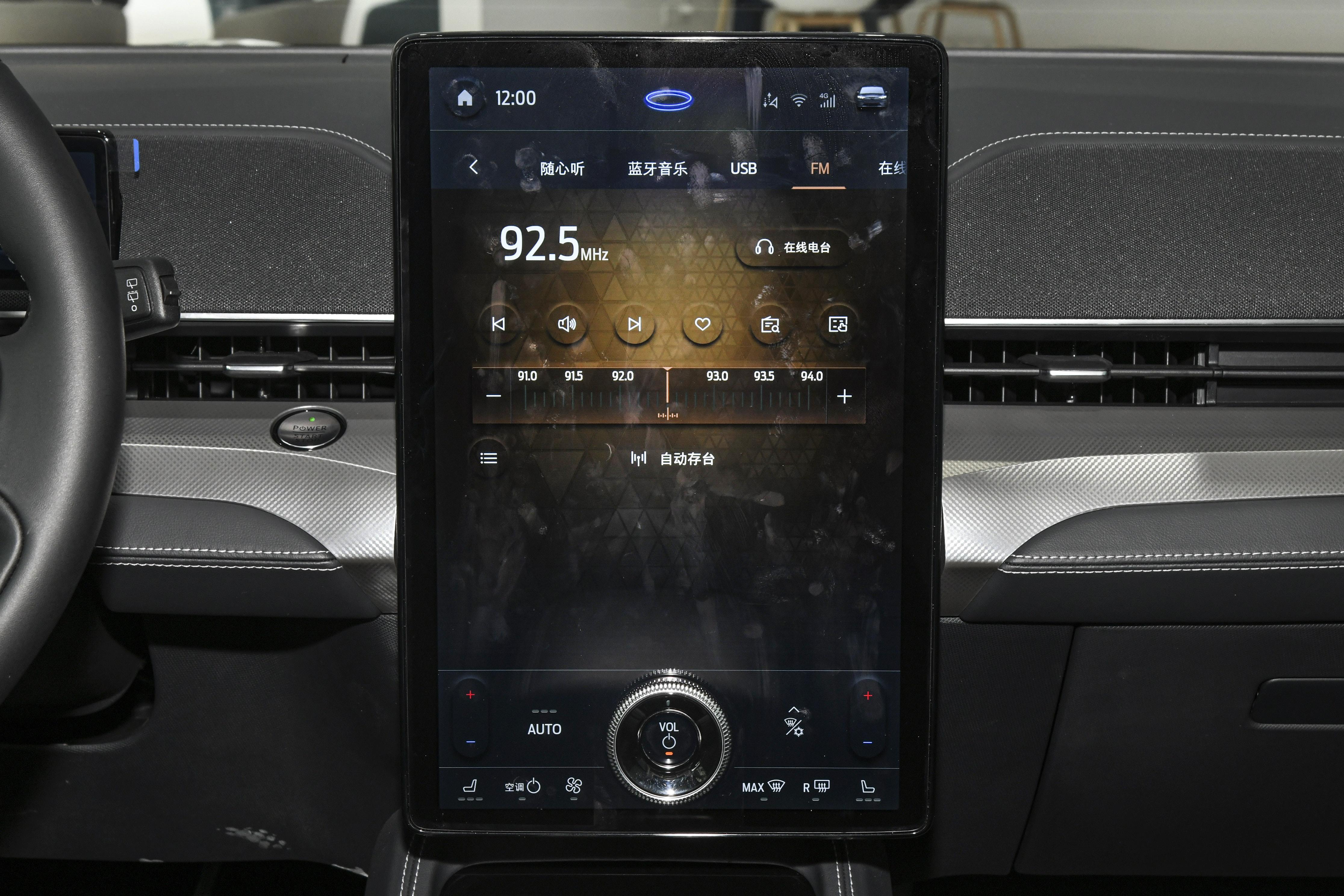 野马年轻人的跑车2.3t多少钱,福特野马新车最便宜的一款