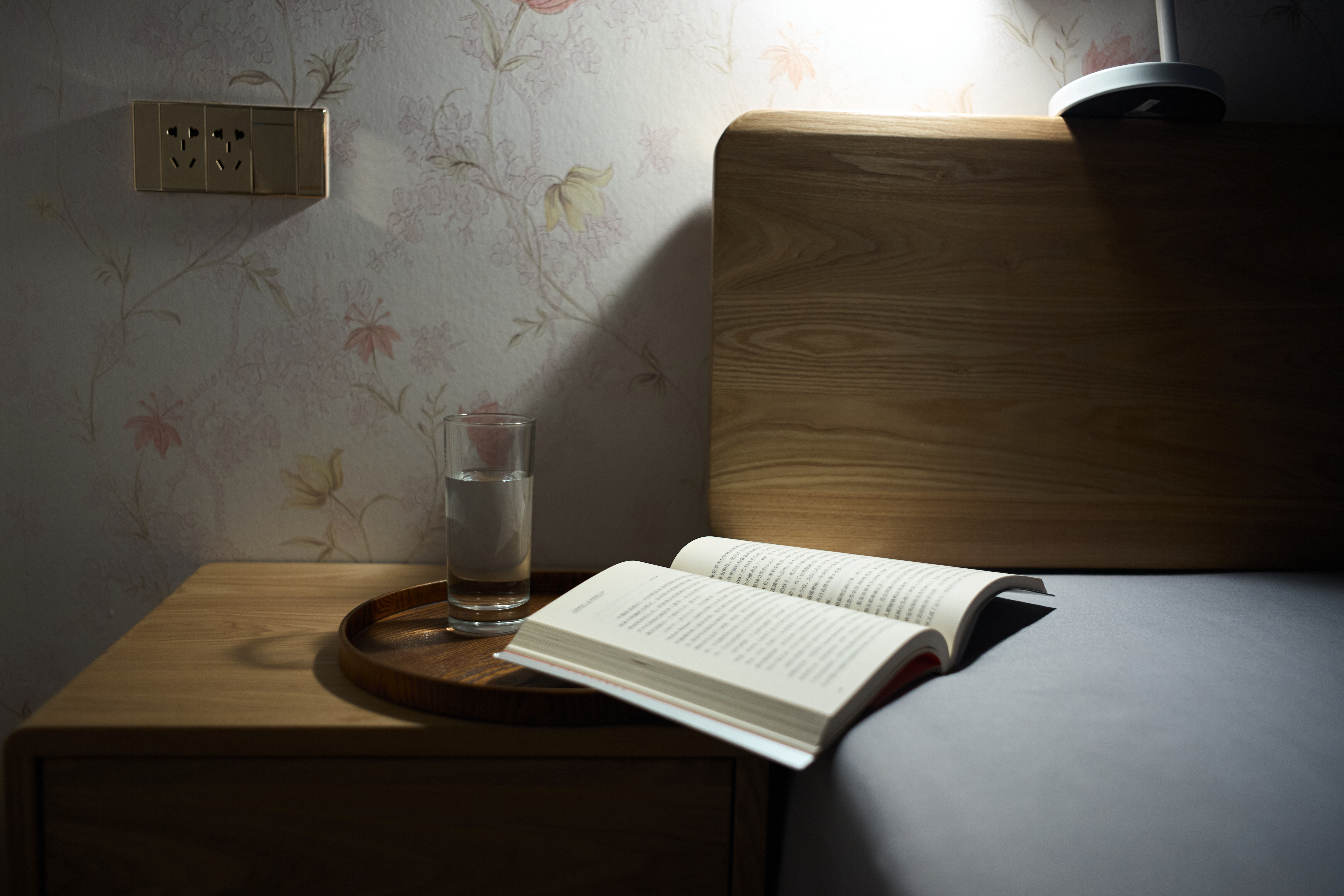 但凡有一点自由的苗头，被殖民者就会起身反抗