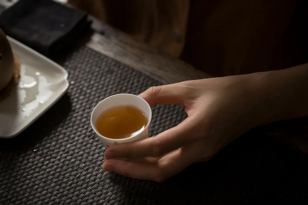 下关茶厂推荐沱茶的正确打开方式,下关沱茶特级2011