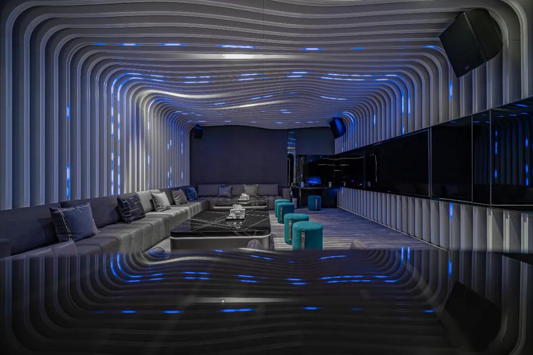 直线优雅,流线迷幻——南昌私人会所改造项目