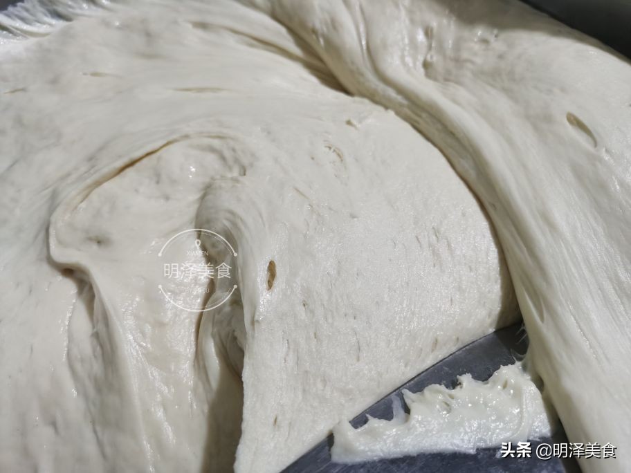 水碱馒头或开花馒头做法,怎样蒸开花大碱馒头